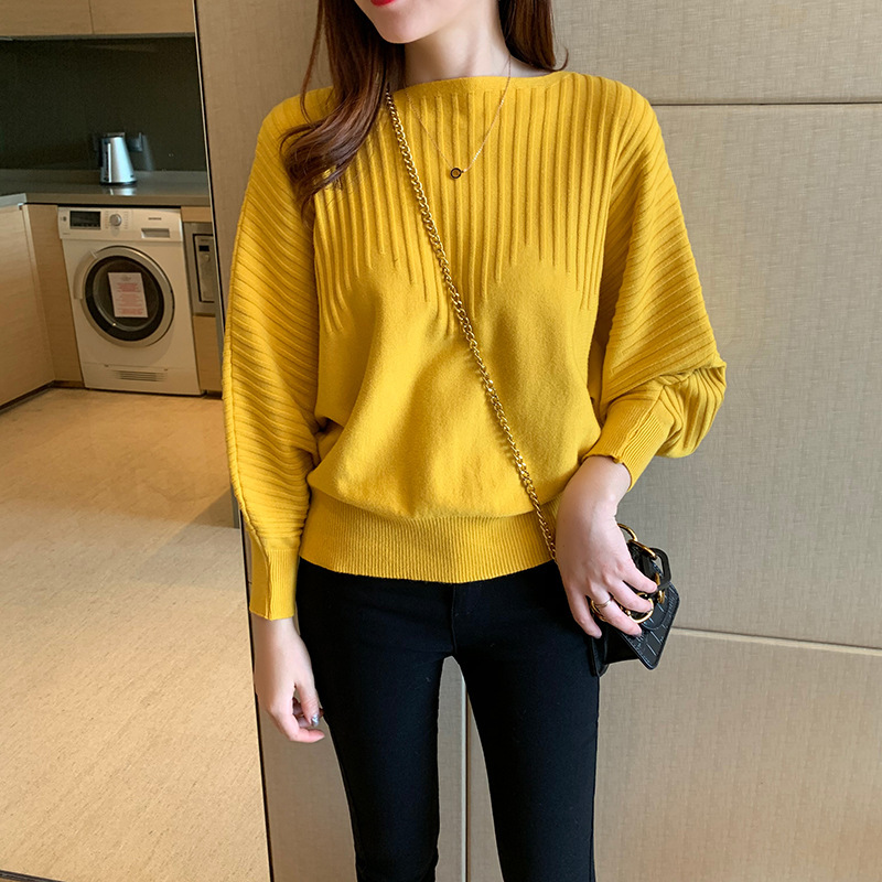 Fresh and sweet one-shoulder top sweater 56