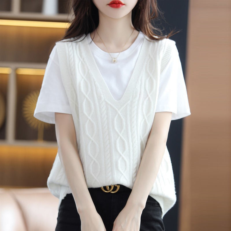 Loose solid color V-neck vest 26
