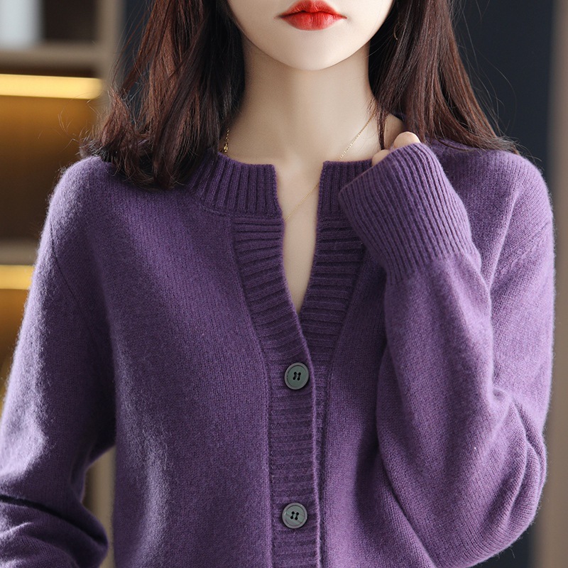 Round neck solid color knitted cardigan sweater 7 02