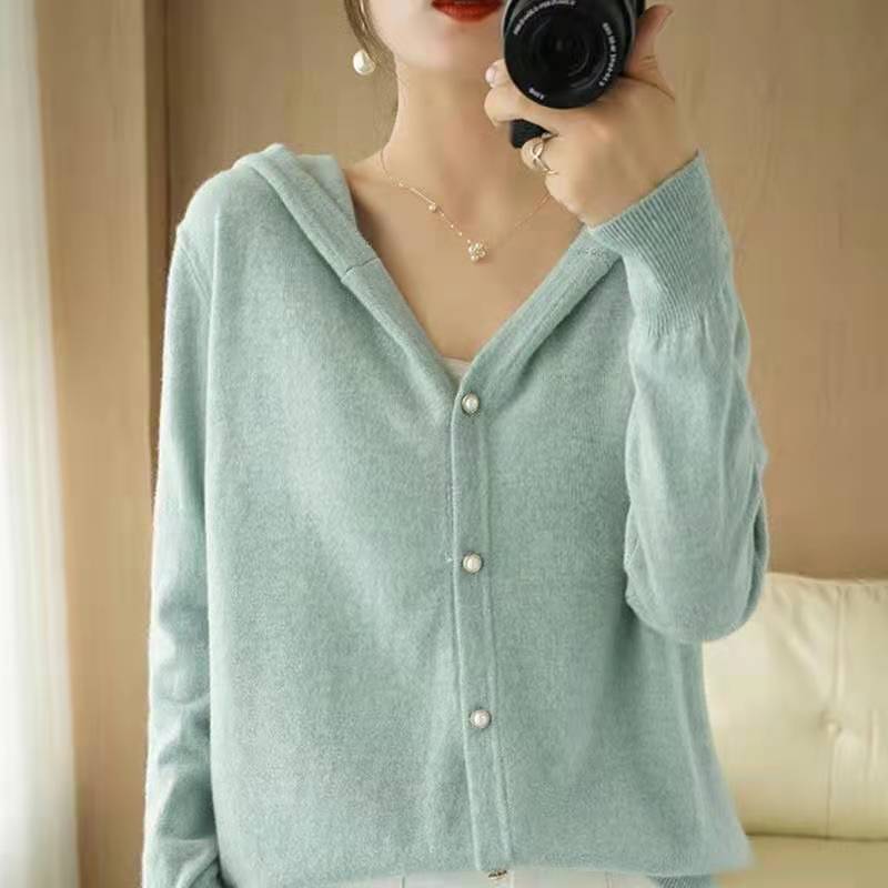 Women's solid color cardigan sweater 39